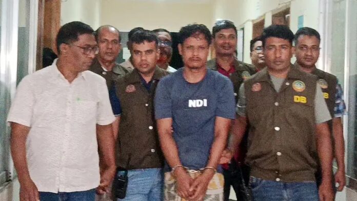 থুথু ফেলা নিয়ে বাক বিতন্ডার জেরে শাওন নামের এক কর্মচারীকে হাতুড়ি দিয়ে পিটিয়ে হত্যা