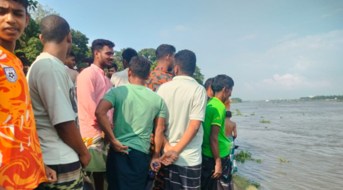 চাঁপাইনবাবগঞ্জে মহানন্দা নদীতে গোসল করতে নেমে নিখোঁজ সপ্তম শ্রেণির শিক্ষার্থী