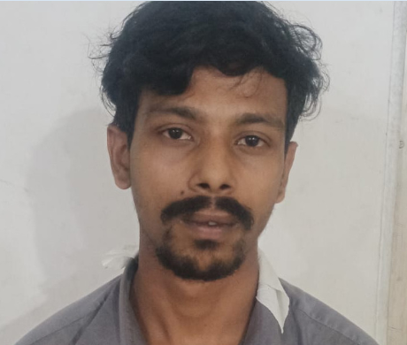চলন্ত বাসে পোশাক শ্রমিককে ধর্ষণচেষ্টা: চালকের পর ইতিহাস পরিবহনের হেলপার সানজিদ গ্রেপ্তার
