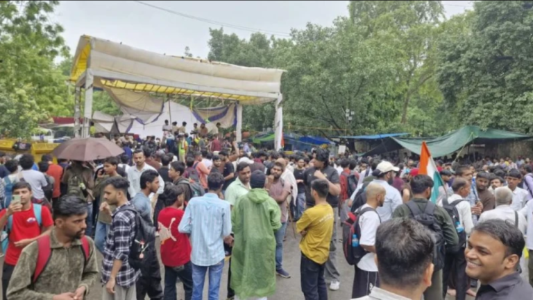 দিল্লিতে রক্তক্ষয়ী সংঘর্ষের পর ফের উত্তাল যন্তর মন্তর