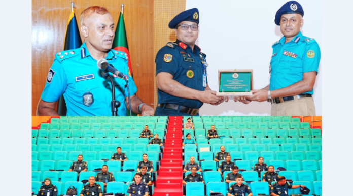 কারা ও পুলিশের সমন্বিত দায়িত্ব পালনে চ্যালেঞ্জ মোকাবিলায় বিশেষ প্রশিক্ষণ অনুষ্ঠিত