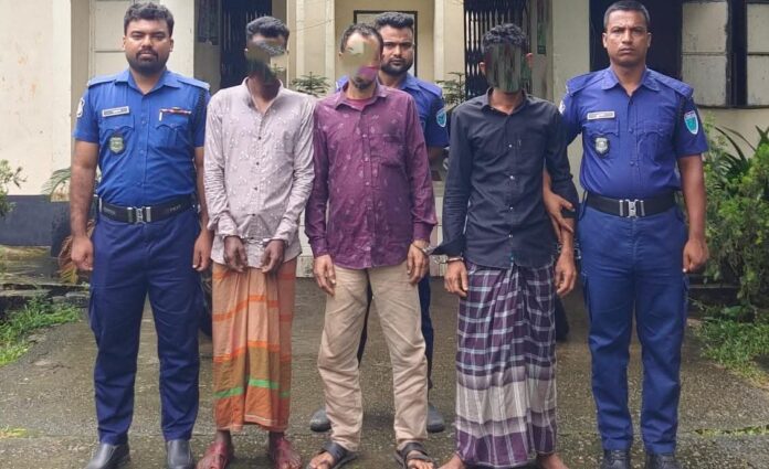তাহিরপুরে মাদকচক্রে পুলিশের আঘাত, গ্রেপ্তার দুই~2