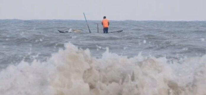 বঙ্গোপসাগরে ৩ ট্রলার ডুবি, ১৩ জেলে নিখোজ