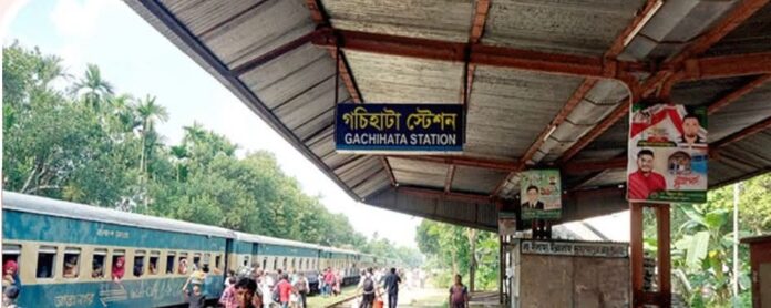 কটিয়াদীতে ট্রেনে কাটা পড়ে একজনের মৃত্যু