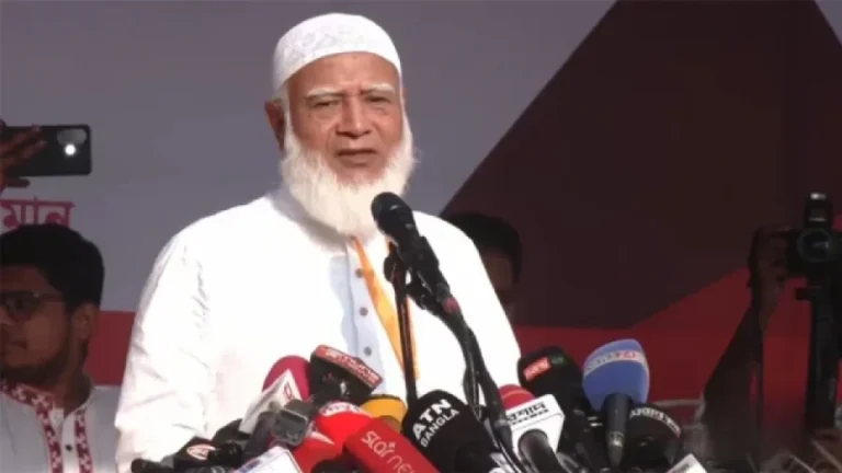 ‘ফ্যাসিবাদের কালো ছায়া সরলো’: সাবেক রাষ্ট্রপতির কড়া সমালোচনায় বিরোধীদলীয় নেতা শফিকুর রহমান