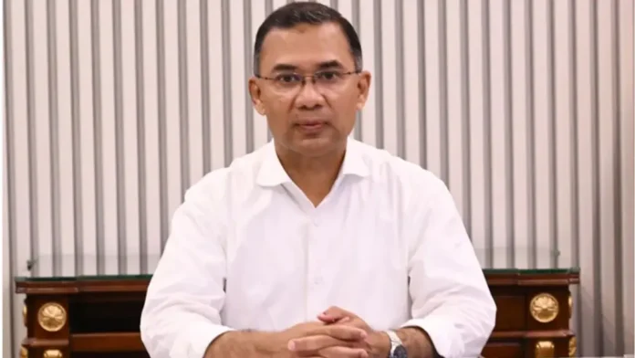 সরকারি অনুষ্ঠানের ব্যানার-বিলবোর্ডে প্রধানমন্ত্রীর ছবি ব্যবহার নিষিদ্ধ