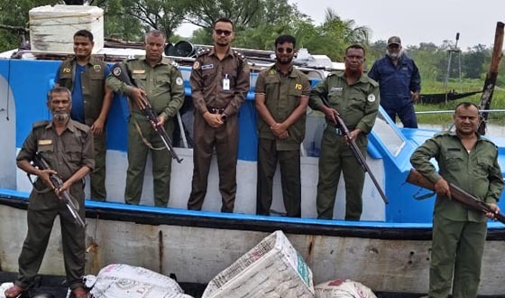 সুন্দরবনে বাড়ছে চোরা শিকারিদের দৌরাত্ম্য