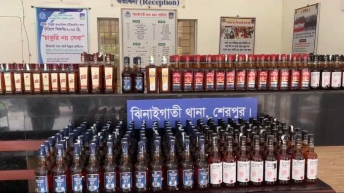 ঝিনাইগাতী সীমান্তবর্তী এলাকা থেকে ৬০০ বোতল ভারতীয় মদ উদ্ধার