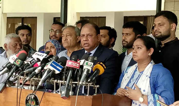 স্বরাষ্ট্রমন্ত্রী সালাহউদ্দিনকে আয়না ঘরে আটকে রেখে ভারতে পাঠানোর চাঞ্চল্যকর তথ্য প্রকাশ!