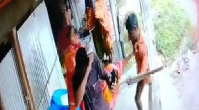 সুন্দরগঞ্জে সাংবাদিকের পরিবারে সশস্ত্র হামলা: আদালতের নির্দেশে মামলা হলেও অধরা আসামিরা, চরম আতঙ্কে পরিবার