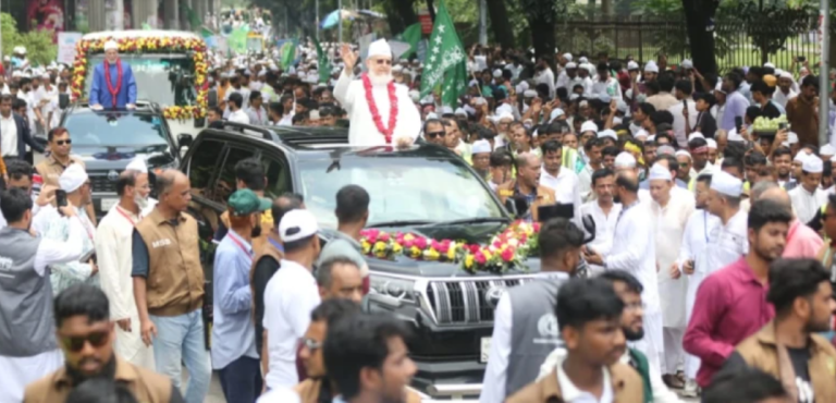 রাজধানীতে জশনে জুলুসের মহাসমাবেশ: সোহরাওয়ার্দীতে লাখো মানুষের মিলনমেলা