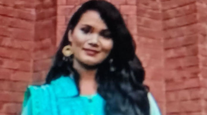 কুয়াকাটায় প্রাথমিক বিদ্যালয়ের শিক্ষিকা দুই বছর অনুপস্থিত, নিয়মিত বেতন নেওয়ার অভিযোগ