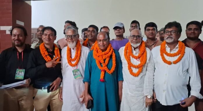 চাঁপাইনবাবগঞ্জ টাউন ক্লাব নির্বাচনে মর্ত্তুজা-জাকারিয়া প্যানেলের বিজয়
