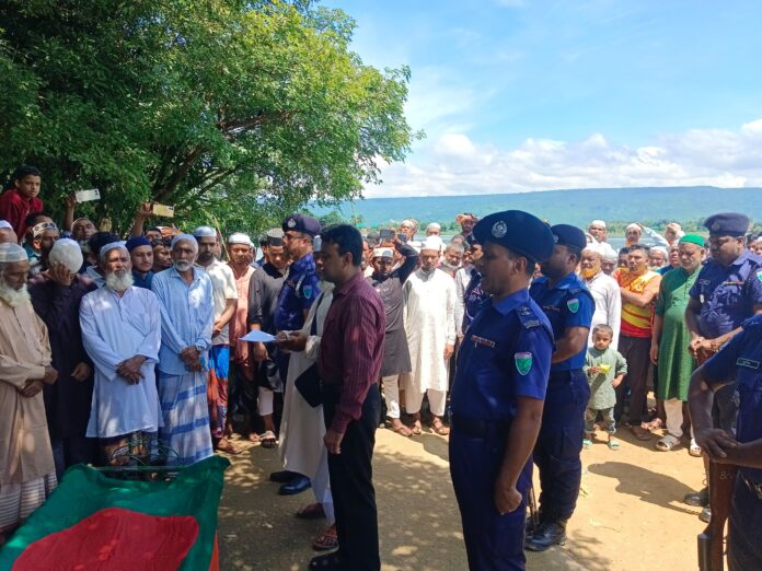 রণাঙ্গনের বীর মুক্তিযোদ্ধা উস্তার আলী আখঞ্জী, রাষ্ট্রীয় মর্যাদায় শেষ বিদায়