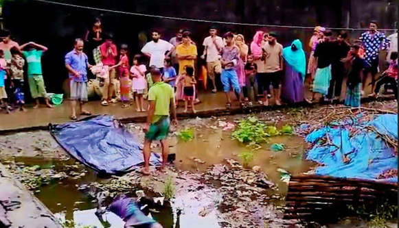 নোয়াখালীতে পুকুর থেকে অজ্ঞাত যুবকের মরদেহ উদ্ধার