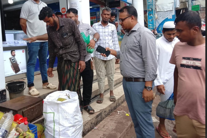 চান্দিনায় জনস্বার্থে মোবাইল কোর্ট: সড়ক ও ফুটপাত দখলমুক্তকরণে উচ্ছেদ অভিযান