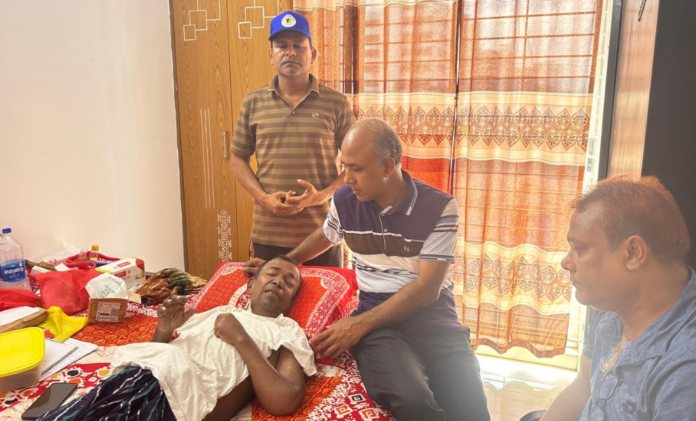 গুরুতর অসুস্থ সাংবাদিক সাইদুরকে দেখতে গেলেন আরইউজে সভাপতি