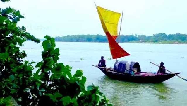 পানগুছির বুকে হারিয়ে যাচ্ছে পালতোলা নৌকা0