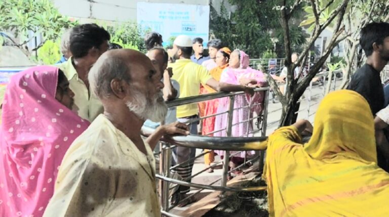 বাবার জানাজায় যাওয়ার পথেই ট্রাকের চাপায় প্রাণ গেল জিকুর