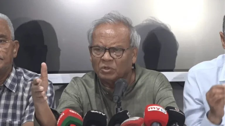 অন্য দেশের তুলনায় বাংলাদেশে তেলের দাম অনেক কম: রিজভী
