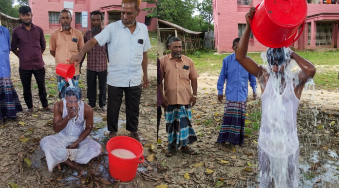 অনলাইন জুয়ায় সর্বস্ব হারিয়ে ‘দুধ দিয়ে গোসল’: যুবকের রাজপথে প্রকাশ্যে জুয়া ছাড়ার তওবা