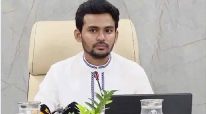 ১১ হাজার কোটি টাকা পাচারের খবরের পর আসিফ মাহমুদের খোঁচা: ‘১০ শতাংশ দিয়েন, চলতে কষ্ট হচ্ছে’
