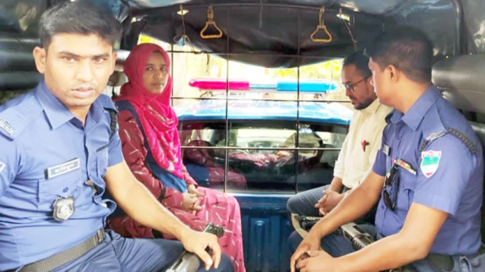 যশোরে শিক্ষক কর্তৃক ছাত্রীদের যৌন হয়রানি ও হুমকি: শিক্ষার্থীদের অনশনে অভিযুক্ত গ্রেপ্তার