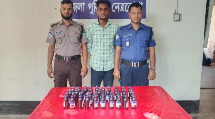 শ্যামগঞ্জে বাস তল্লাশি করে ৪০ বোতল ফেনসিডিল উদ্ধার, যুবক গ্রেপ্তার