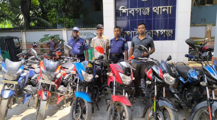 চাঁপাইনবাবগঞ্জে ৬টি চোরাই মোটরসাইকেলসহ আটক ১