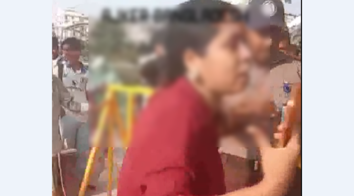 তিনশো ফিট সড়কে ট্রাফিক সার্জেন্টকে হেনস্তা: স্বপ্না ও মাহফুজুরকে ৭ দিনের সশ্রম কারাদণ্ড