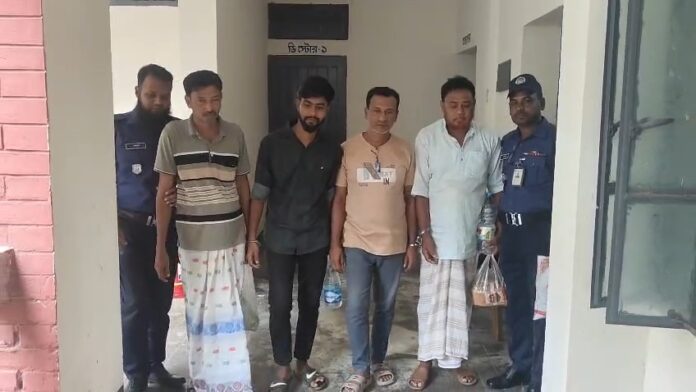 শার্শায় বিশেষ অভিযানে আওয়ামী লীগের সাবেক দুই মেম্বারসহ ছাত্রলীগের দুই কর্মী গ্রেফতার