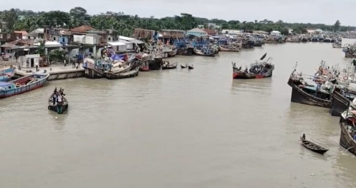 উত্তরপশ্চিম বঙ্গোপসাগরে লঘুচাপ,পায়রা বন্দরে ০৩ নম্বর সতর্ক সংকেত