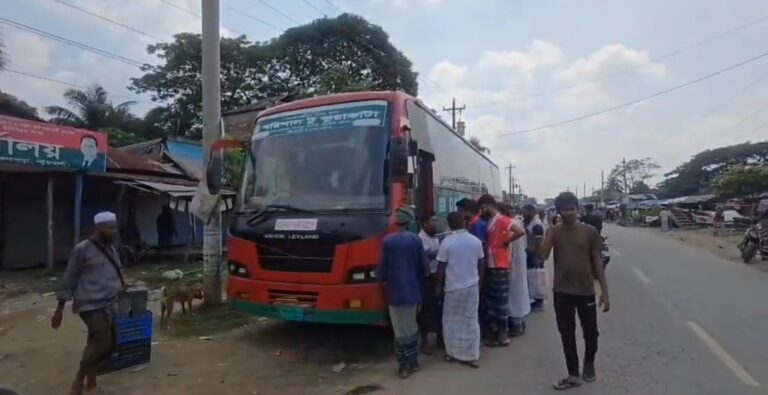 কলাপাড়ায় বাসের চাকায় পিষ্ট হয়ে শিশু শিক্ষার্থীর মৃত্যু
