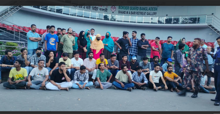ভারতে সাজাভোগ শেষে বেনাপোল দিয়ে দেশে ফিরলেন ৪৭ বাংলাদেশি