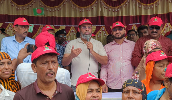 মোংলায় বিএনপির প্রতিষ্ঠাবার্ষিকীতে বৃক্ষরোপণ, পোনা অবমুক্ত