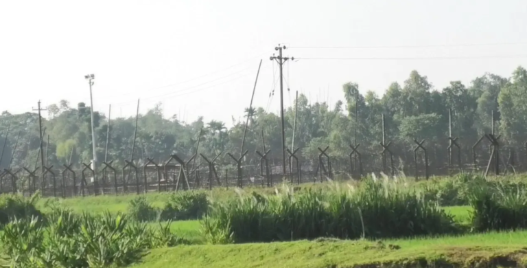 পাটগ্রাম সীমান্তে উত্তেজনা: নারী-শিশুসহ ১২ জনকে বিএসএফের ‘পুশইন’ চেষ্টা বিজিবির দৃঢ় বাধায় ব্যর্থ