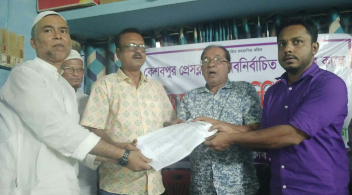 কেশবপুর প্রেসক্লাবের নতুন সদস্যদের পরিচিতি সভা ও নবগঠিত কমিটির দায়িত্ব হস্তান্তর অনুষ্ঠিত