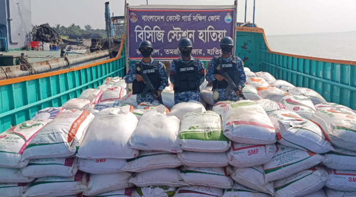 শুল্ক ফাঁকি দিয়ে আনা ১৫ হাজার কেজি লাল চিনি জব্দ