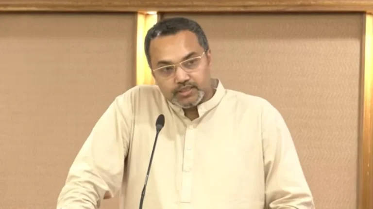 ফ্যাসিবাদ আমলে নিপীড়িত শিক্ষকদের মূল্যায়নের চিন্তা করছে সরকার: মাহদী আমিন