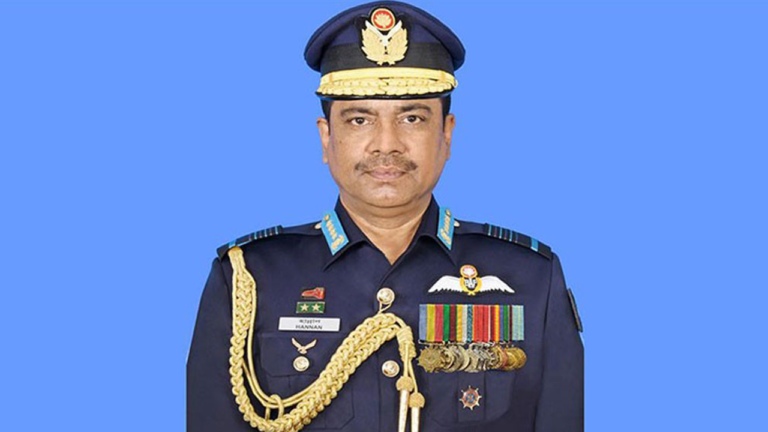 কাতারে গ্রেপ্তার সাবেক বিমানবাহিনী প্রধান শেখ আব্দুল হান্নান